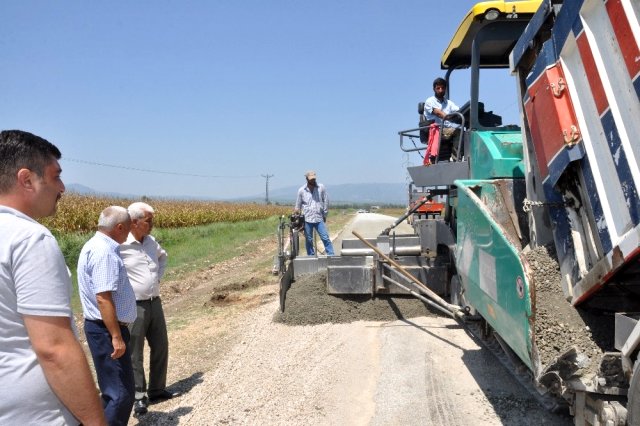 Sumbas'ta beton yol çalışması